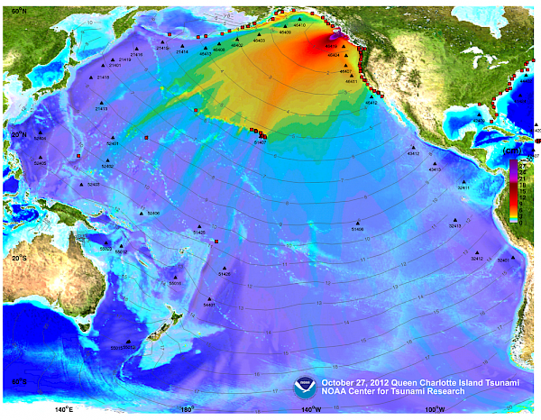 mappa dell'ampiezza massima dell'onda di tsunami a vari istanti temporali (Credit: NOAA Center for Tsunami Research)