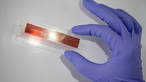 Indossare celle solari… è possibile con la perovskite!