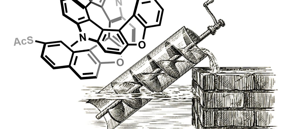 Archimedes’ screw made from a single molecule