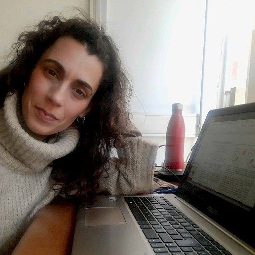 Laura Zanetti-Polzi nei laboratori del CNR-NANO sede S3 di Modena